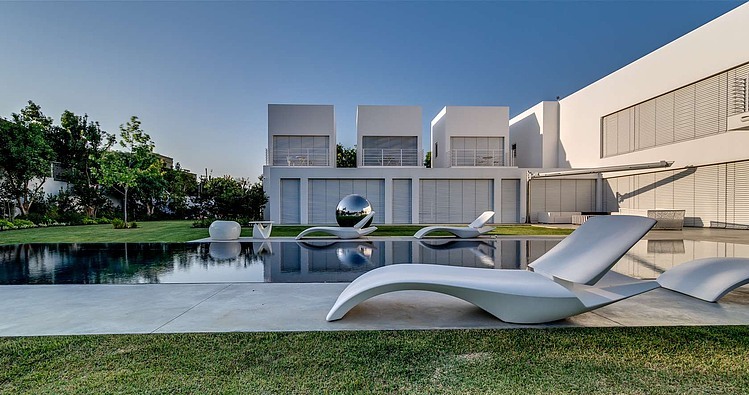 The Cubes House by Nestor Architecture