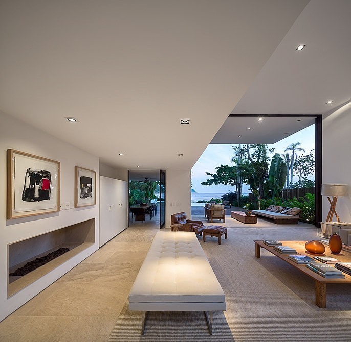 Four Houses in Baleia by Studio Arthur Casas