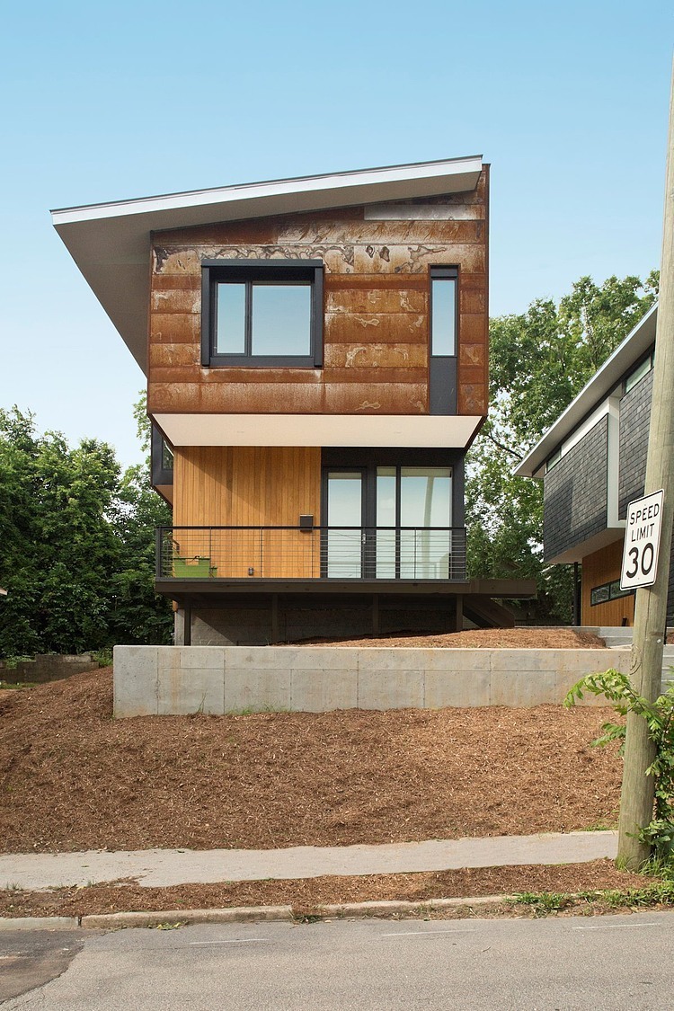 Dasgupta Saucier Residence by The Raleigh Architecture