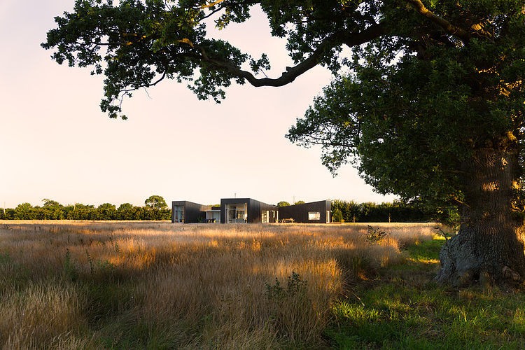 Sussex Residence by Paul Craig