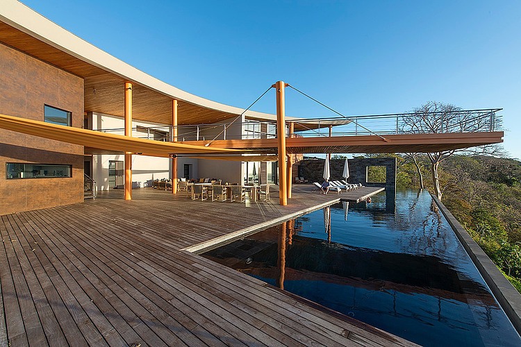 CieloMar Residence by Sarco Architects