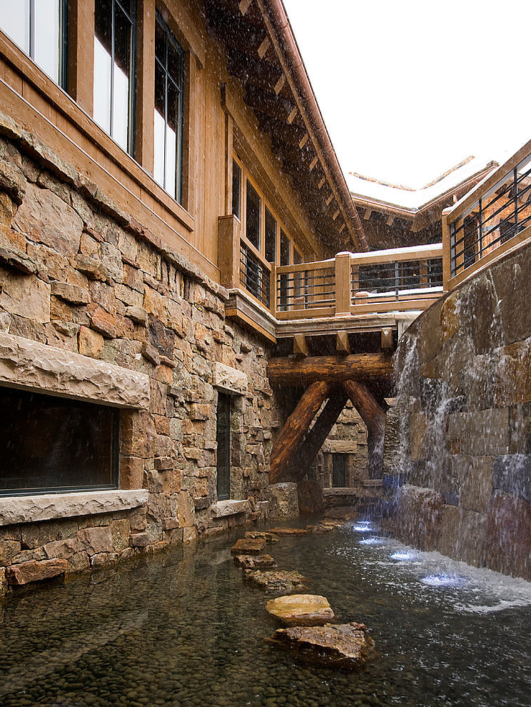 Mountaintop Estate by VAg Architects and Planners
