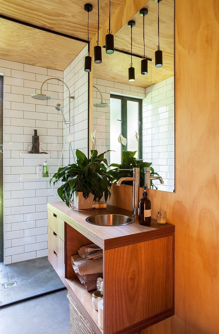 Easterbrook House by Dorrington Atcheson Architects