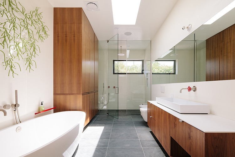 Bay Street Home by Bittoni Architects