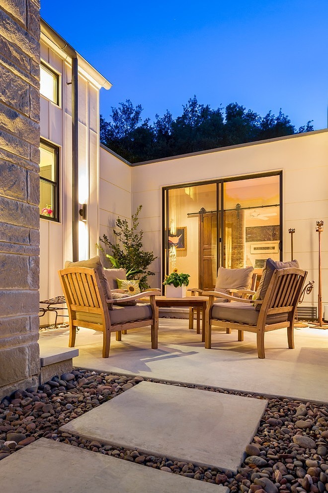 Modern Farmhouse by Olsen Studios
