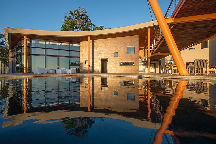 CieloMar Residence by Sarco Architects