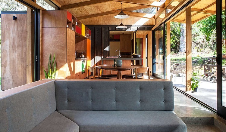 Easterbrook House by Dorrington Atcheson Architects