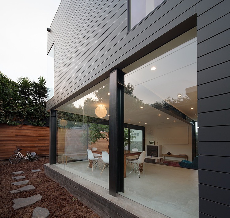 Bay Street Home by Bittoni Architects