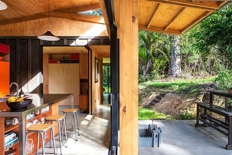 Easterbrook House by Dorrington Atcheson Architects