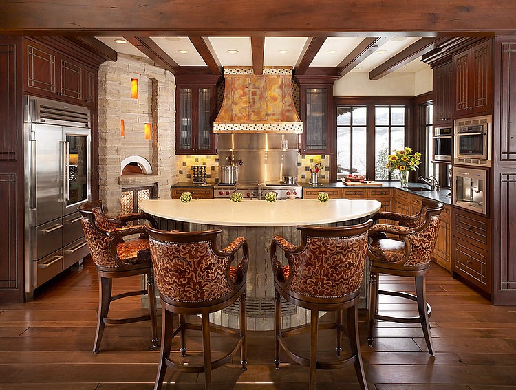 Mountaintop Estate by VAg Architects and Planners