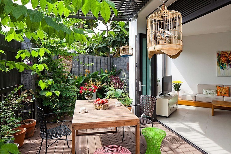 D2 Town House by Mm++ Architects