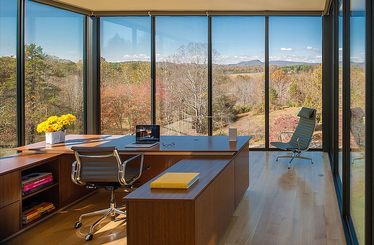 4 Springs Lane by Robert M. Gurney Architect