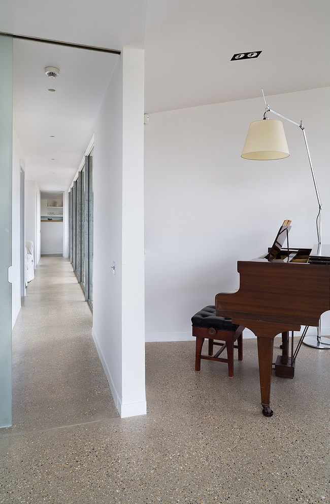 Sussex Residence by Paul Craig