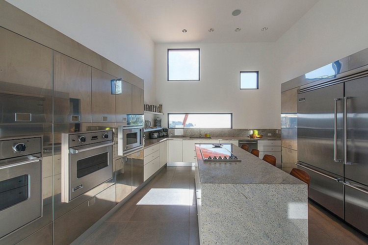 CieloMar Residence by Sarco Architects