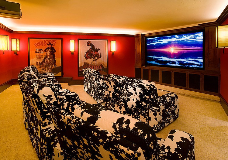 Mountaintop Estate by VAg Architects and Planners