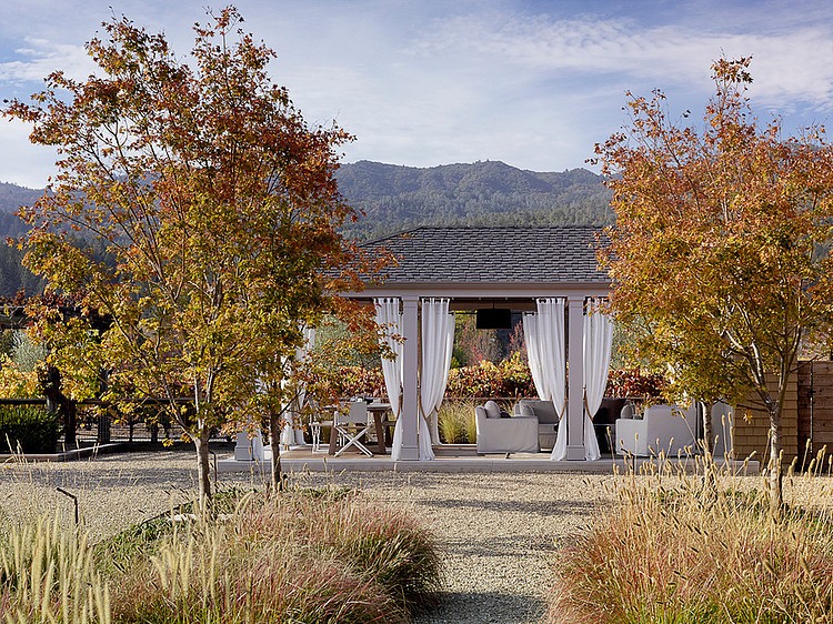Wine Country Retreat by Andrew Mann Architecture