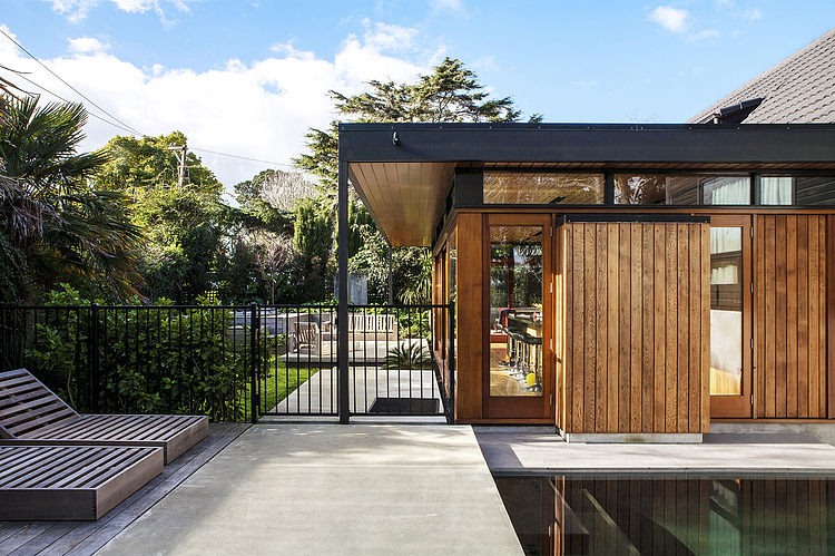 Marine Parade by Dorrington Atcheson Architect