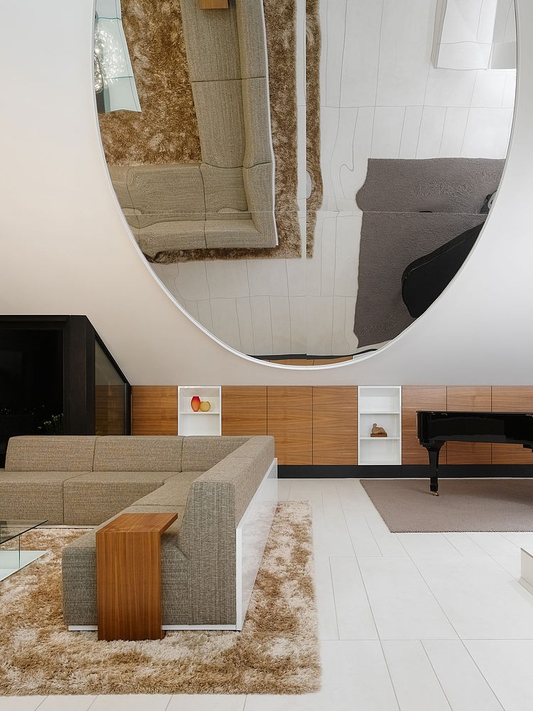Apartment Sch by Ippolito Fleitz Group