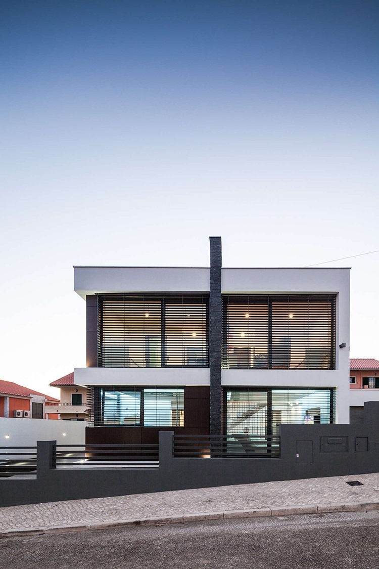 ML House by JPS Atelier