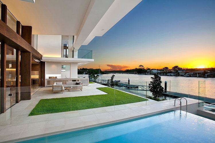 Mooloolah House by Gerald Smith
