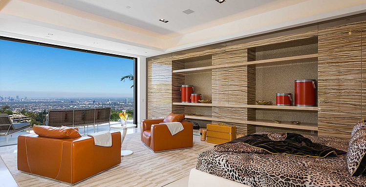 House in Beverly Hills by Ferrugio Design + Associates