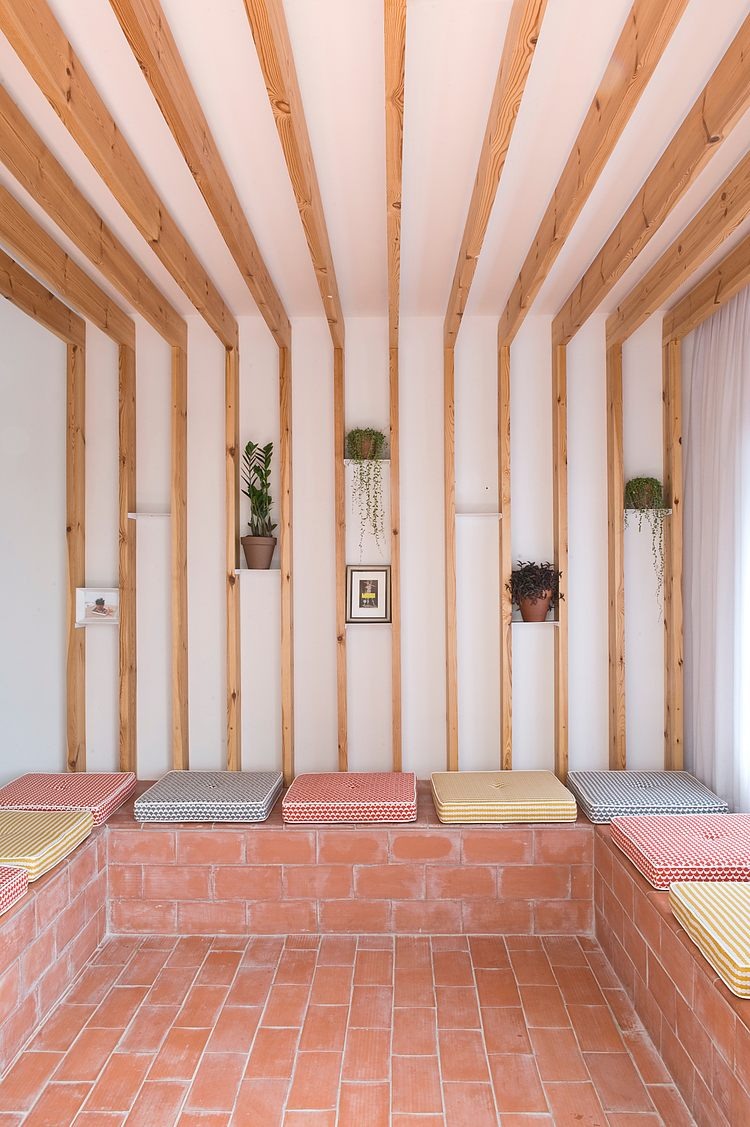 Rocha Apartment by CaSA