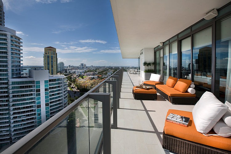 Apogee Apartment by Sharron Lewis Design Central