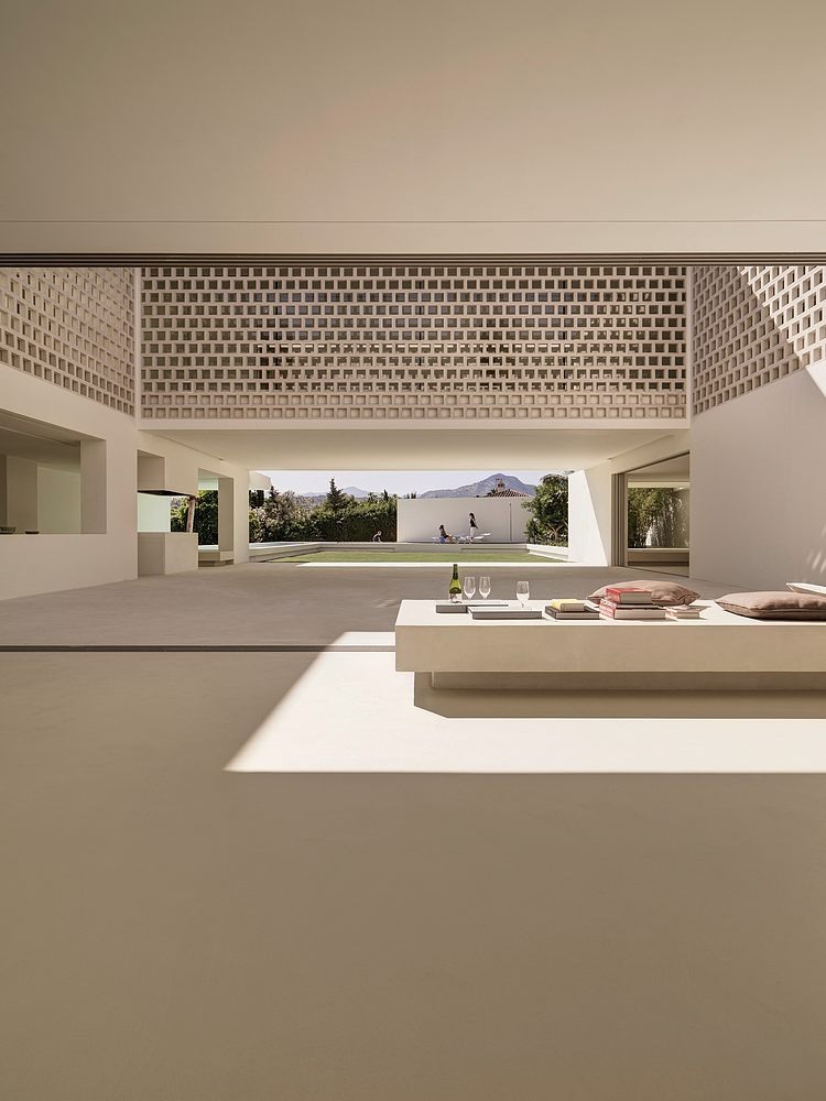 House over a Garden by Gus Wüstemann Architects