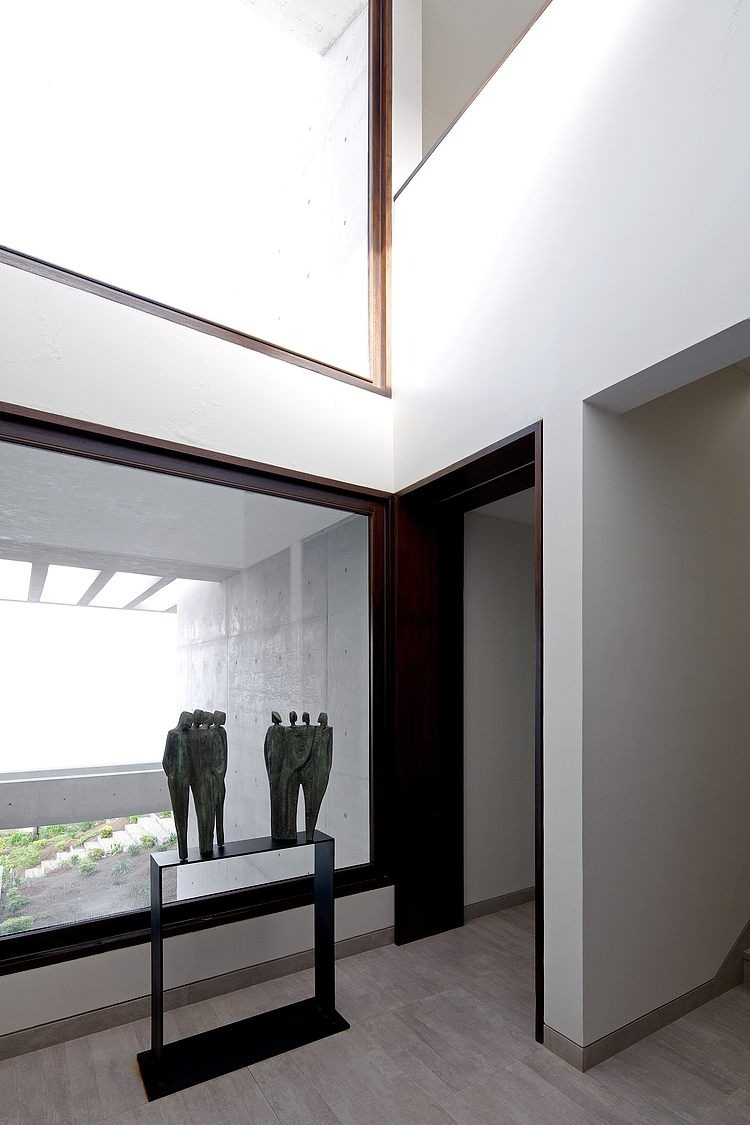 Mo House by Gonzalo Mardones Arquitecto
