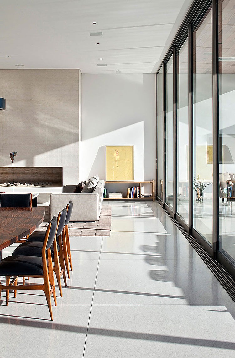 Trousdale Residence by Studio William Hefner