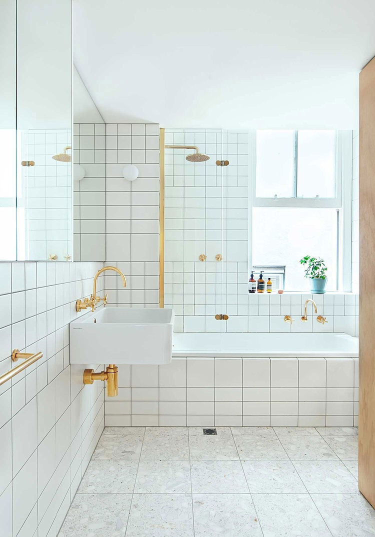 Flinders Lane Apartment by Clare Cousins Architects