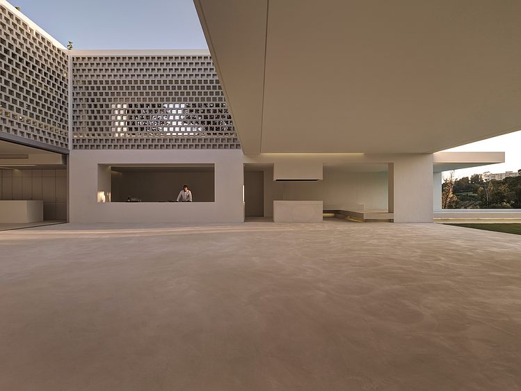 House over a Garden by Gus Wüstemann Architects