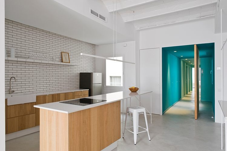 Rocha Apartment by CaSA