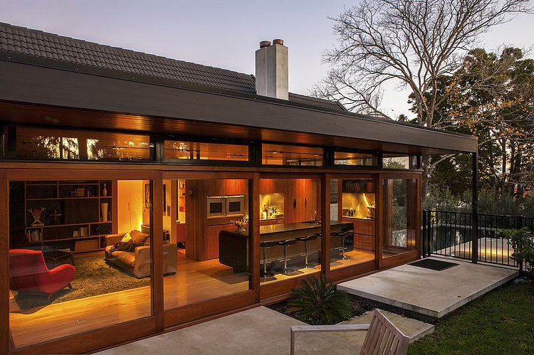 Marine Parade by Dorrington Atcheson Architect