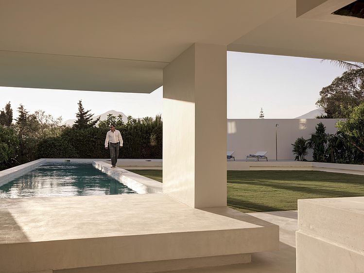 House over a Garden by Gus Wüstemann Architects