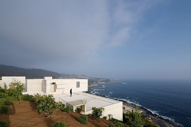 Mo House by Gonzalo Mardones Arquitecto