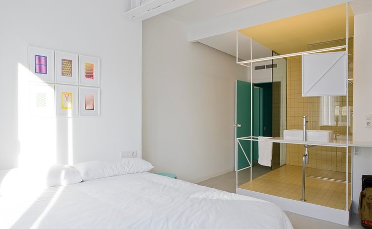 Rocha Apartment by CaSA