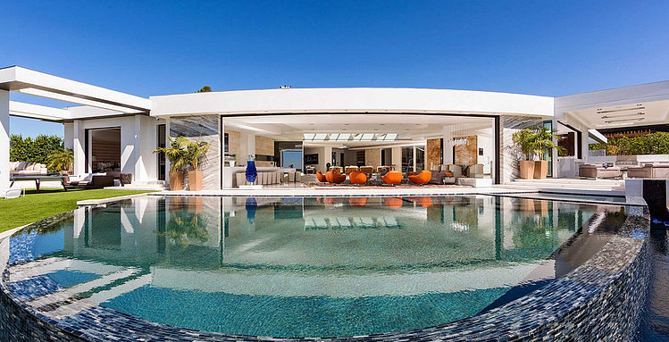 House in Beverly Hills by Ferrugio Design + Associates
