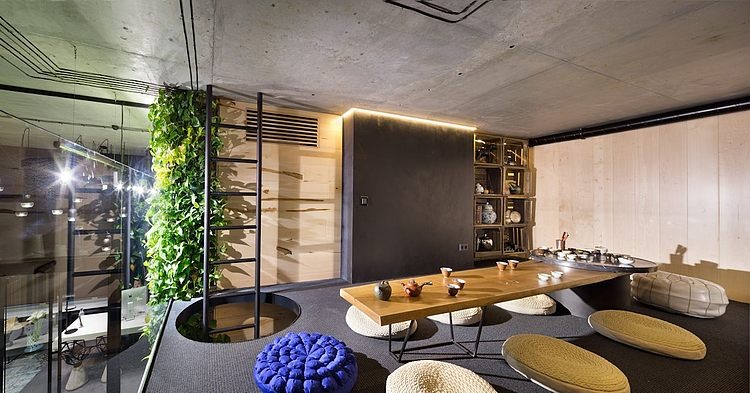 Sergey Makhno's Office and Showroom