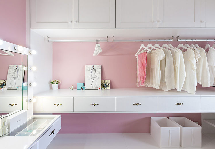 The Wonderland Apartment by House Design Studio