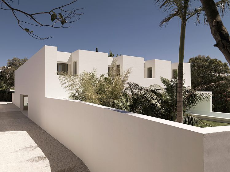 House over a Garden by Gus Wüstemann Architects