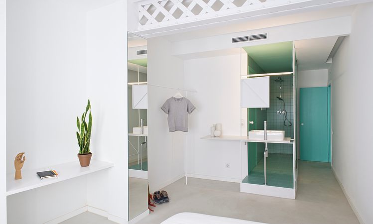 Rocha Apartment by CaSA