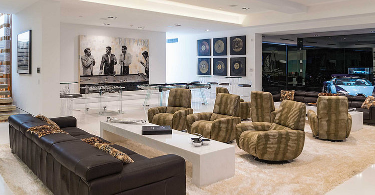 House in Beverly Hills by Ferrugio Design + Associates
