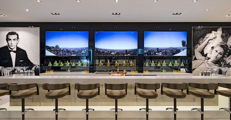 House in Beverly Hills by Ferrugio Design + Associates
