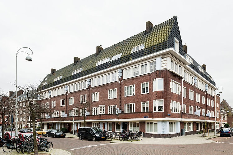 Apartment in Amsterdam by MAMM Design