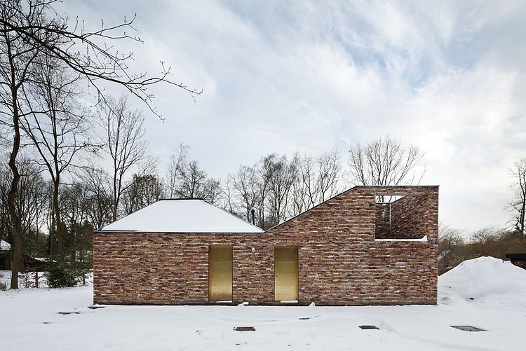 House for Patrick by LOW Architecten