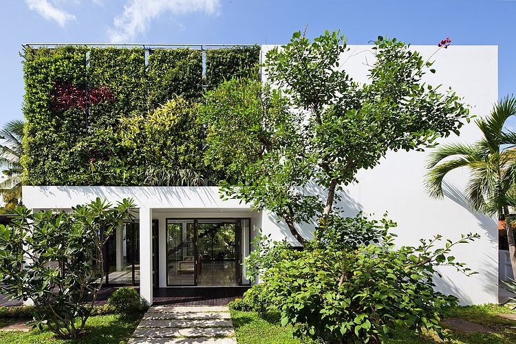 Thao Dien House by MM ++ Architects
