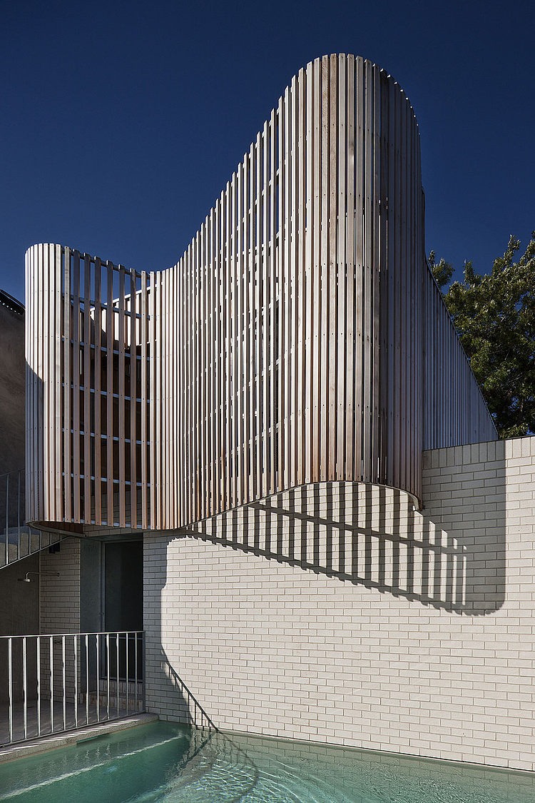 Brick House by Clare Cousins Architects