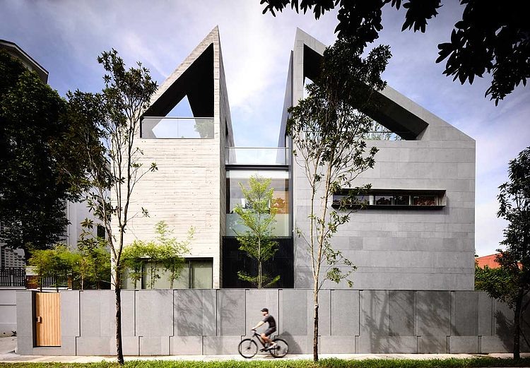 66MRN House by ONG&ONG