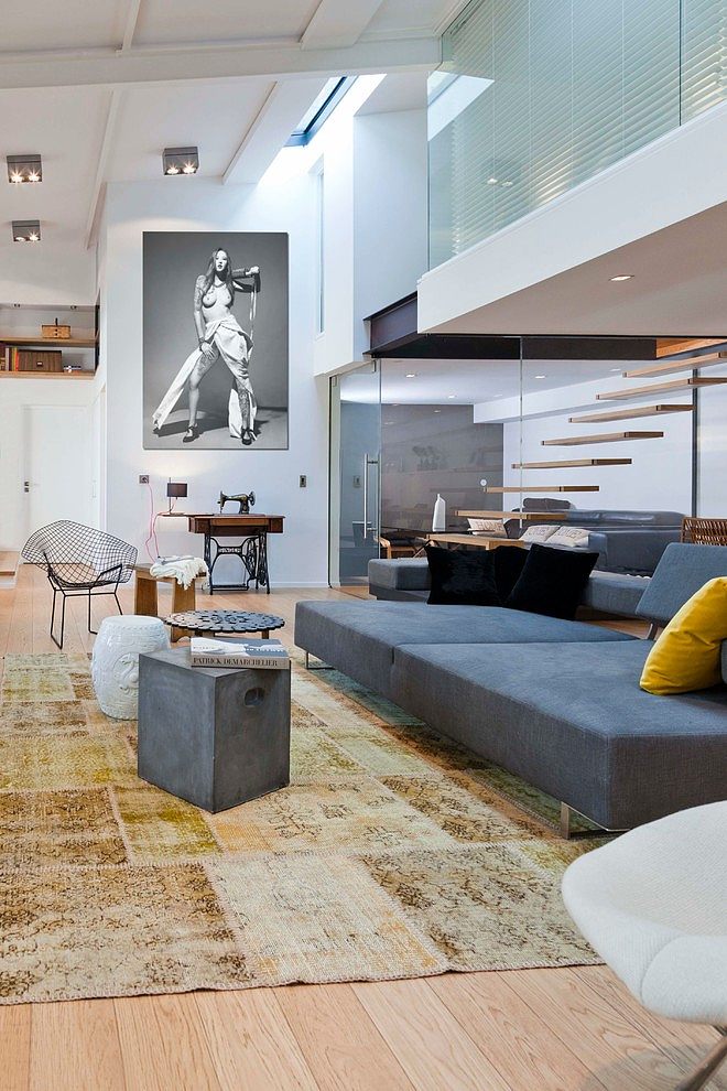 Loft in Lyon by Damien Carreres
